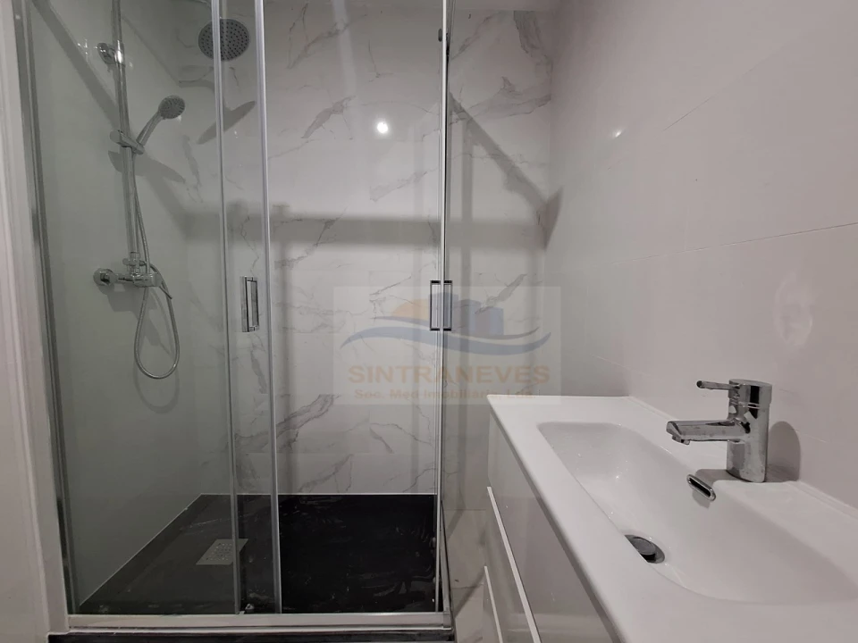 Apartamento T2 para Venda em Falagueira-Venda Nova Foto 11