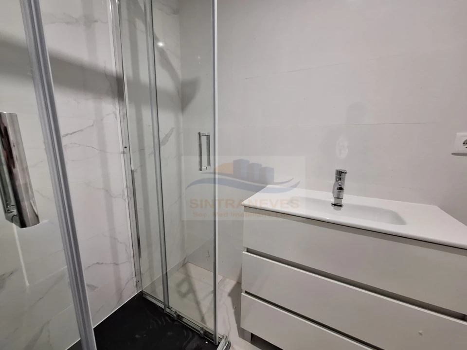 Apartamento T2 para Venda em Falagueira-Venda Nova Foto 12