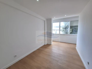 Apartamento T2 para Venda em Falagueira-Venda Nova