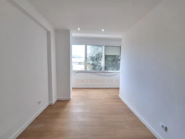 Apartamento T2 para Venda em Falagueira-Venda Nova