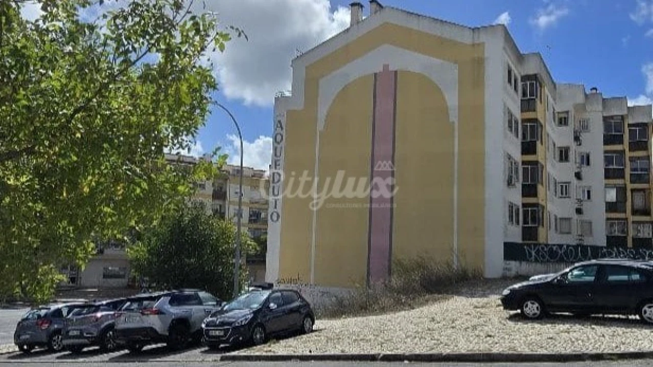 Terreno para Venda em Venteira Foto 1