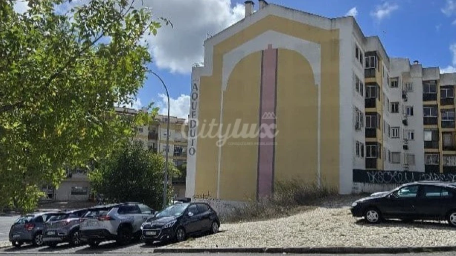 Terreno para Venda em Venteira