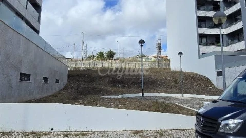 Terreno para Venda em Venteira