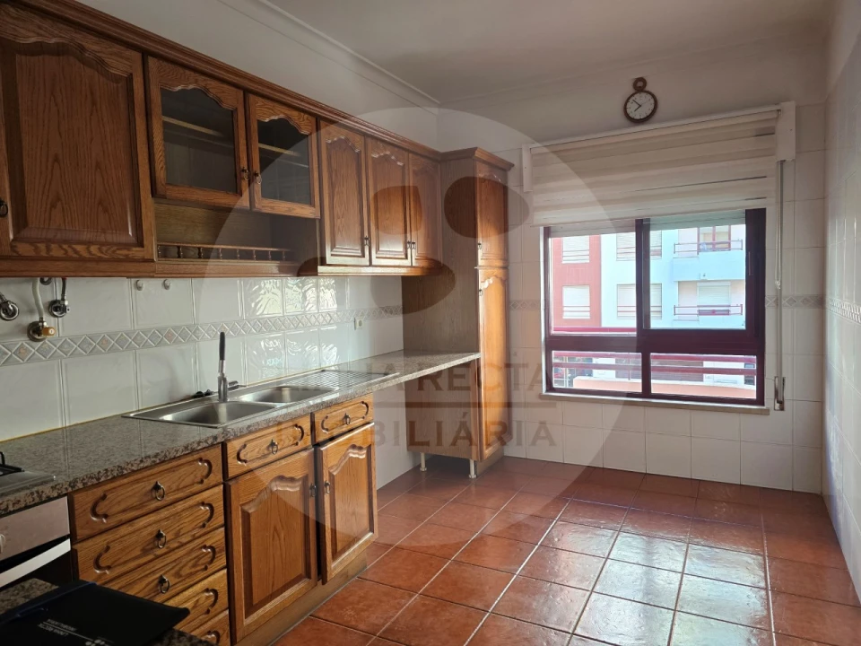 Apartamento T3 para Arrendamento em Setubal (São Sebastião) Foto 3