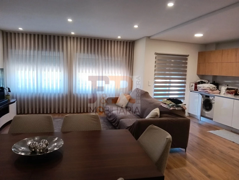 Apartamento T2 para Venda em Vialonga Foto 2