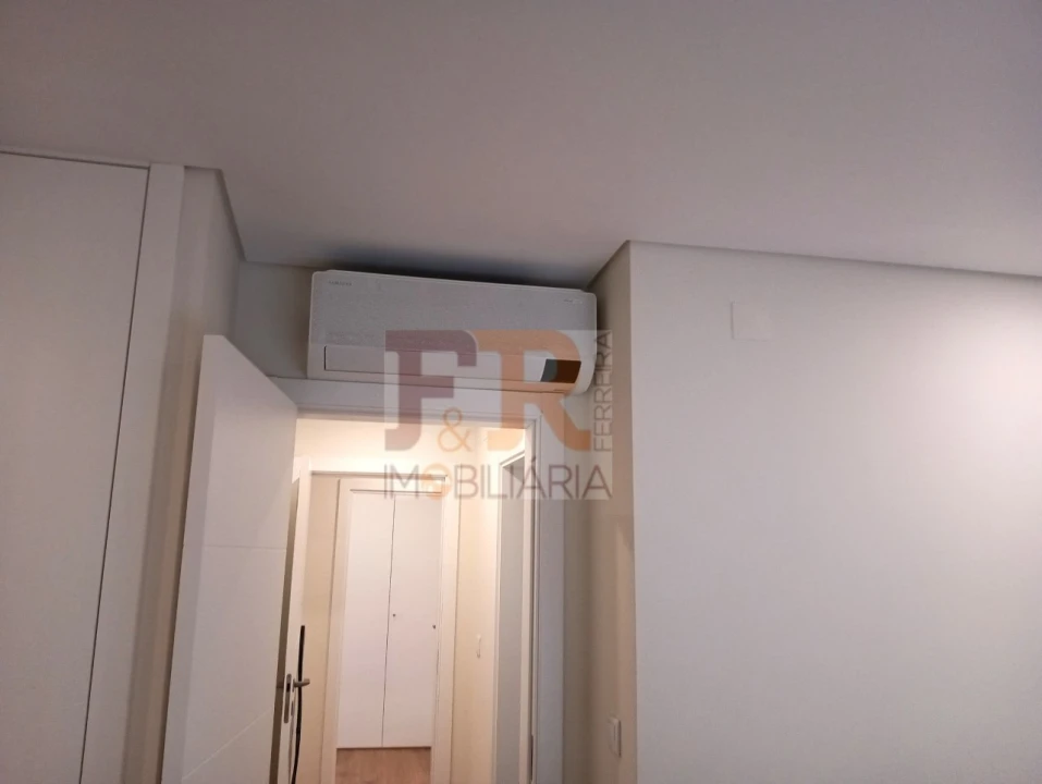 Apartamento T2 para Venda em Vialonga Foto 17
