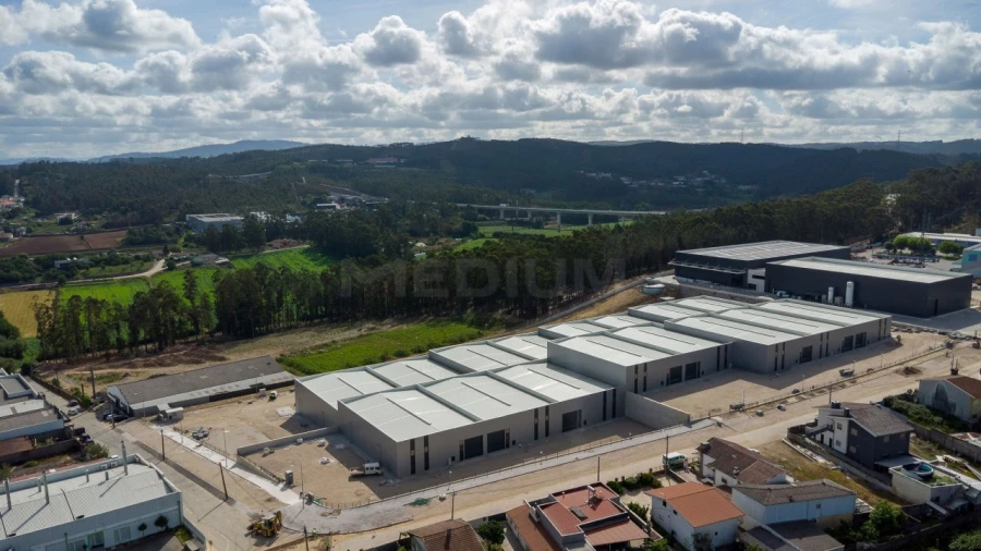 Armazém para Venda em Bougado (São Martinho e Santiago) Foto 14