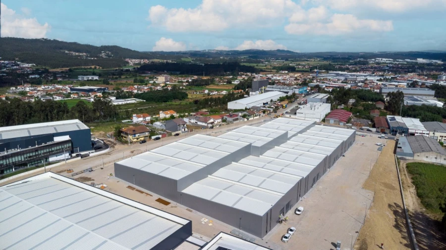 Armazém para Venda em Bougado (São Martinho e Santiago) Foto 16