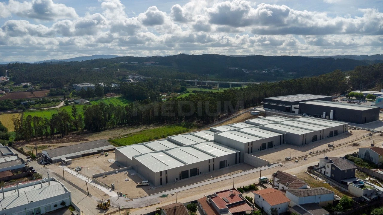 Armazém para Arrendamento em Bougado (São Martinho e Santiago) Foto 14