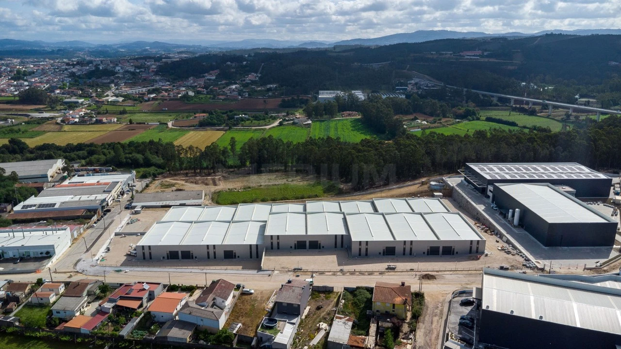 Armazém para Arrendamento em Bougado (São Martinho e Santiago) Foto 18