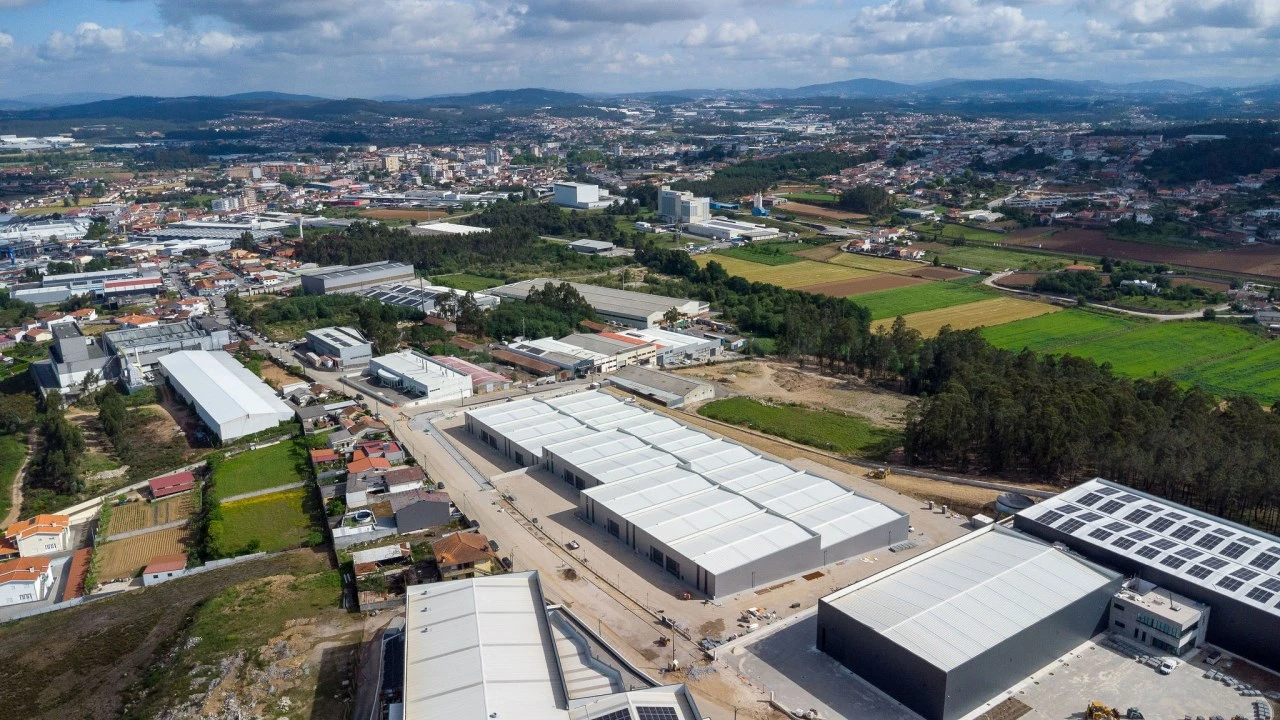 Armazém para Arrendamento em Bougado (São Martinho e Santiago) Foto 19