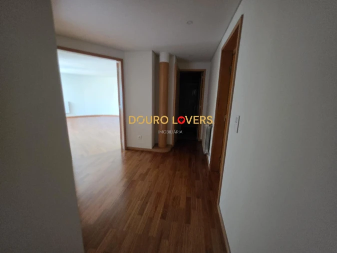 Apartamento T3 para Venda em Santa Marinha e São Pedro da Afurada Foto 11