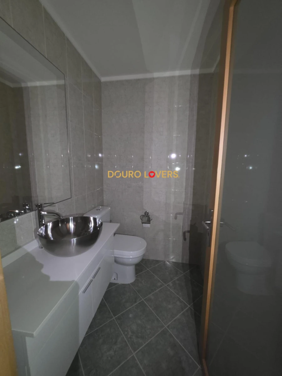 Apartamento T3 para Venda em Santa Marinha e São Pedro da Afurada Foto 26