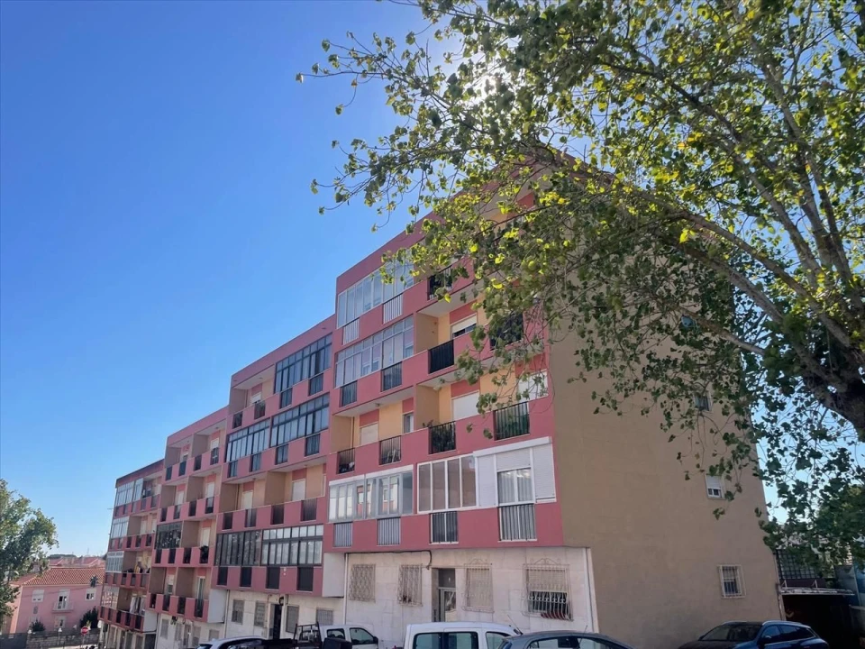 Apartamento T1 para Venda em Queluz e Belas Foto 11