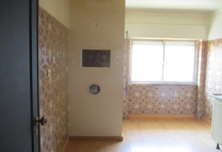 Apartamento T1 para Venda em Queluz e Belas Foto 4
