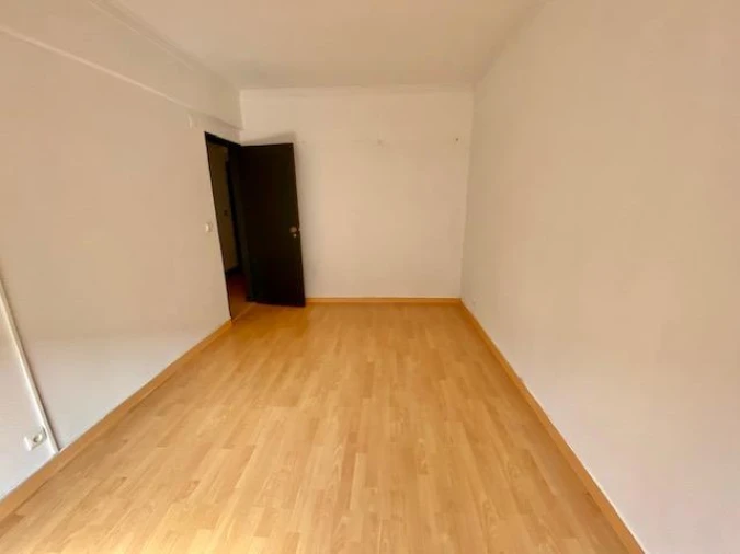 Apartamento T1 para Venda em Queluz e Belas Foto 6