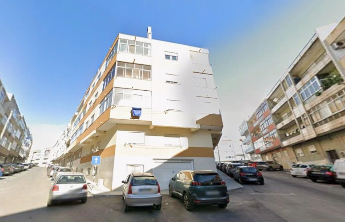 Armazém para Venda em Seixal, Arrentela e Aldeia de Paio Pires Foto 2