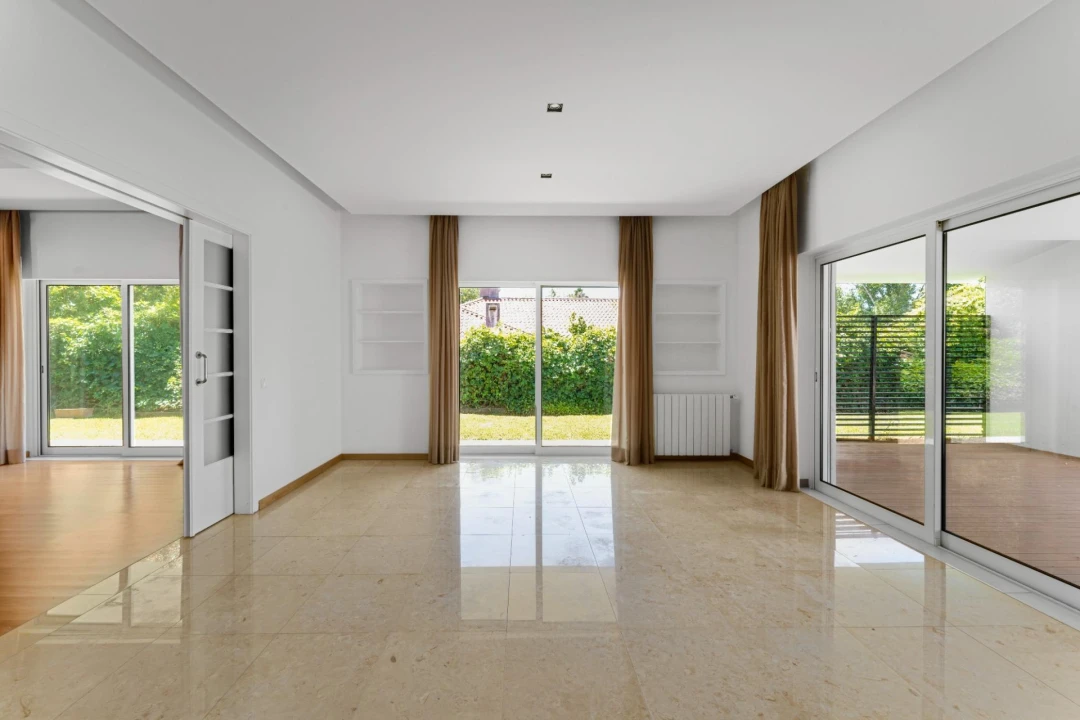 Moradia T4 para Venda em Carcavelos e Parede Foto 22