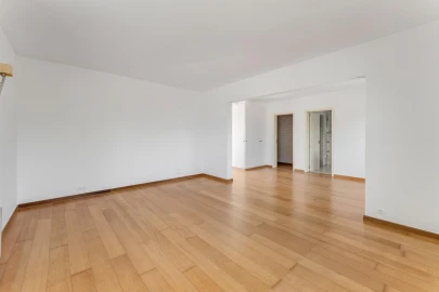 Moradia T4 para Venda em Carcavelos e Parede