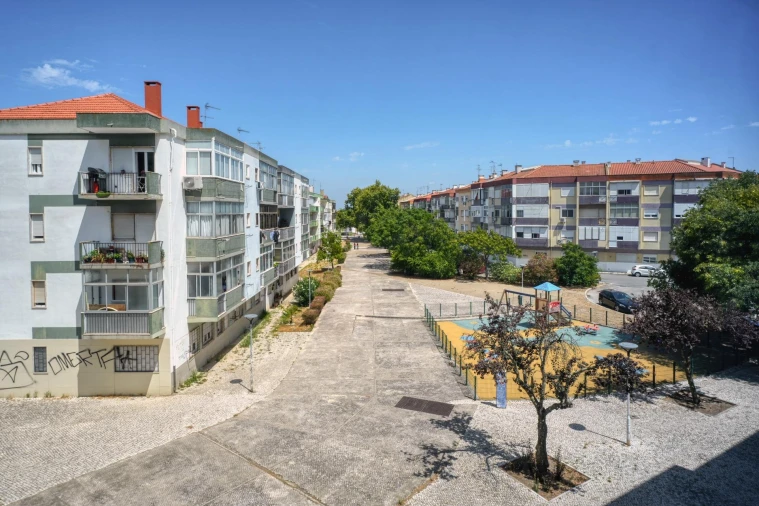 Apartamento T2 para Venda em Corroios Foto 21