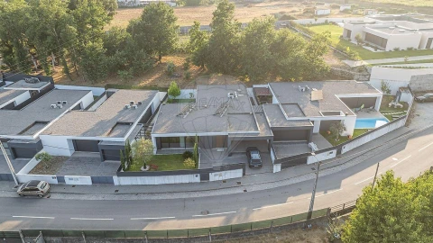 Moradia T3 para Venda em Campos e Louredo