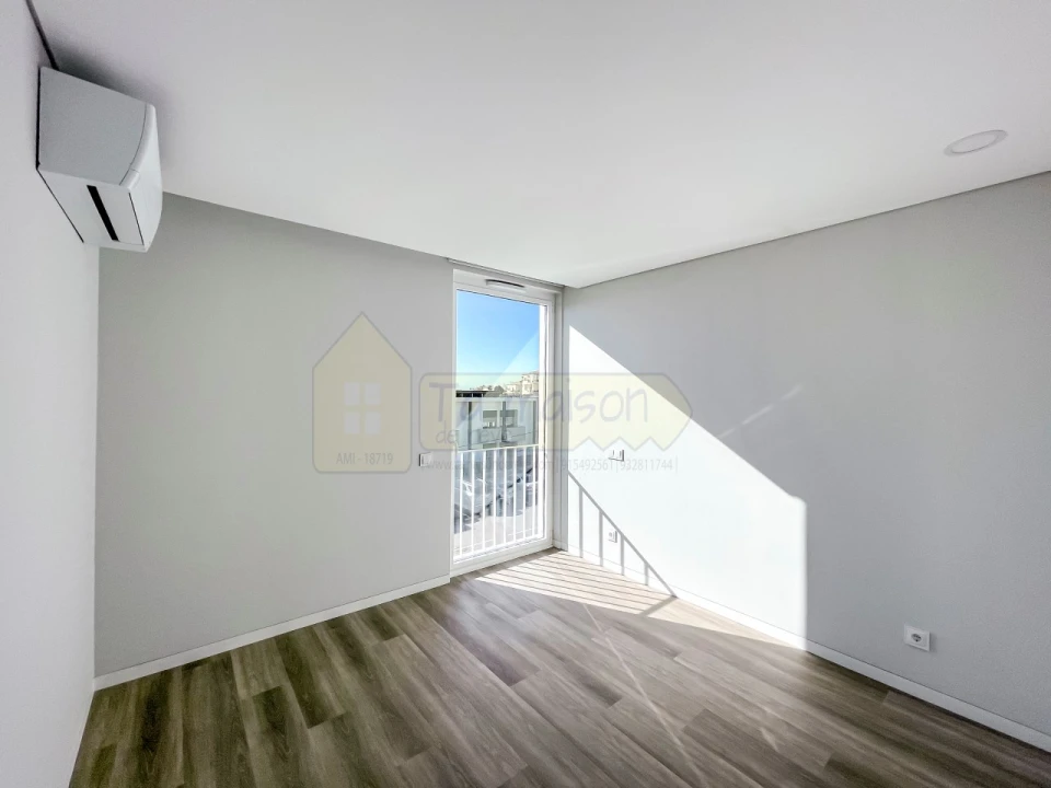 Apartamento T2 para Venda em Almancil Foto 12