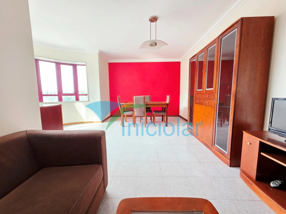 Apartamento T2 para Venda em Rio Tinto Foto 2