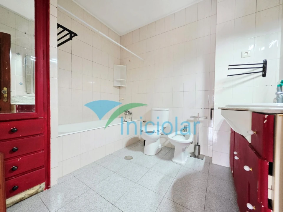 Apartamento T2 para Venda em Rio Tinto Foto 16