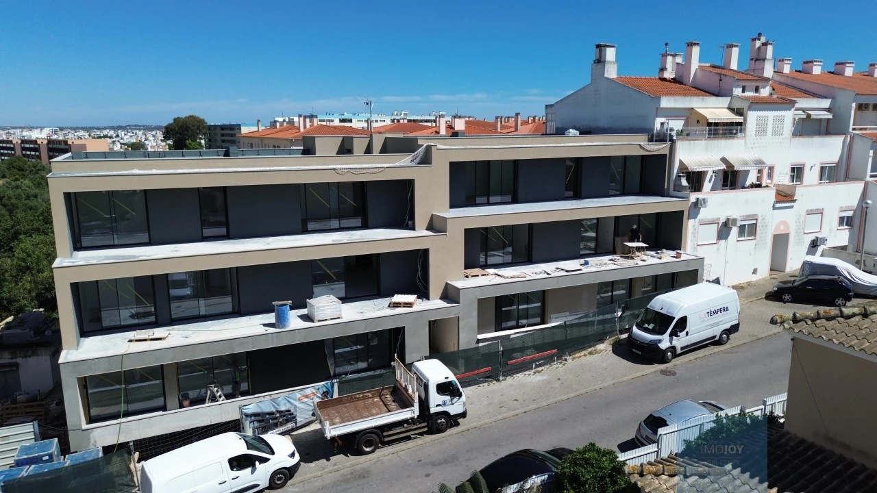 Apartamento T2 para Venda em Portimão Foto 1