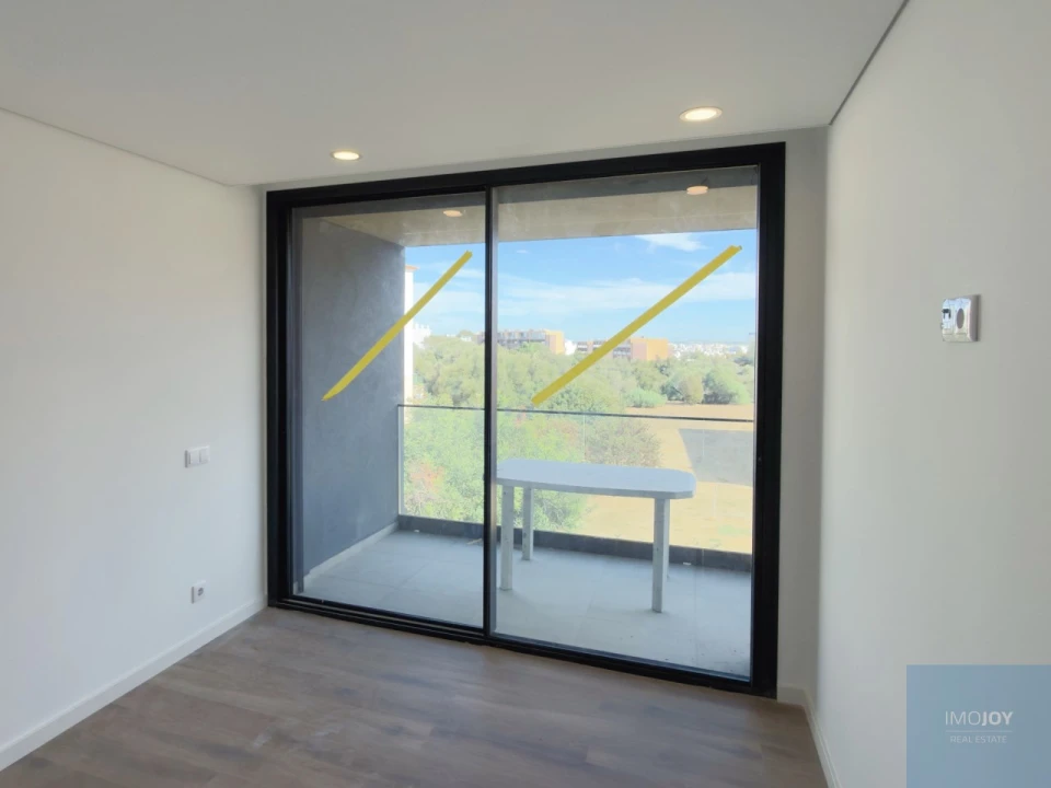 Apartamento T2 para Venda em Portimão Foto 15
