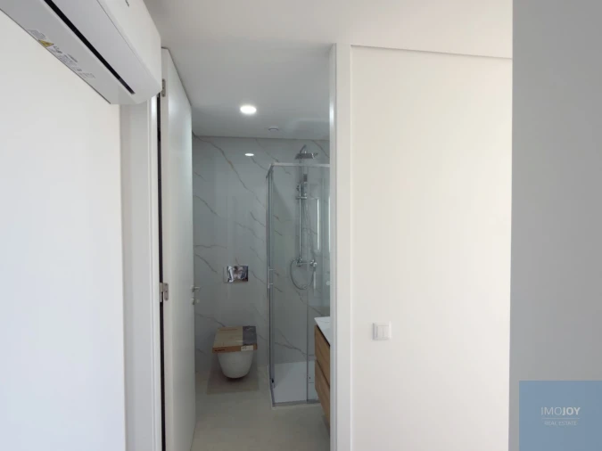 Apartamento T2 para Venda em Portimão Foto 12