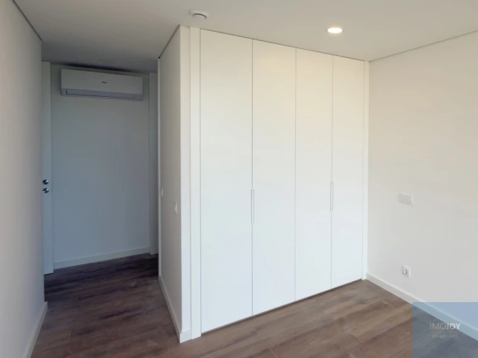 Apartamento T2 para Venda em Portimão Foto 16