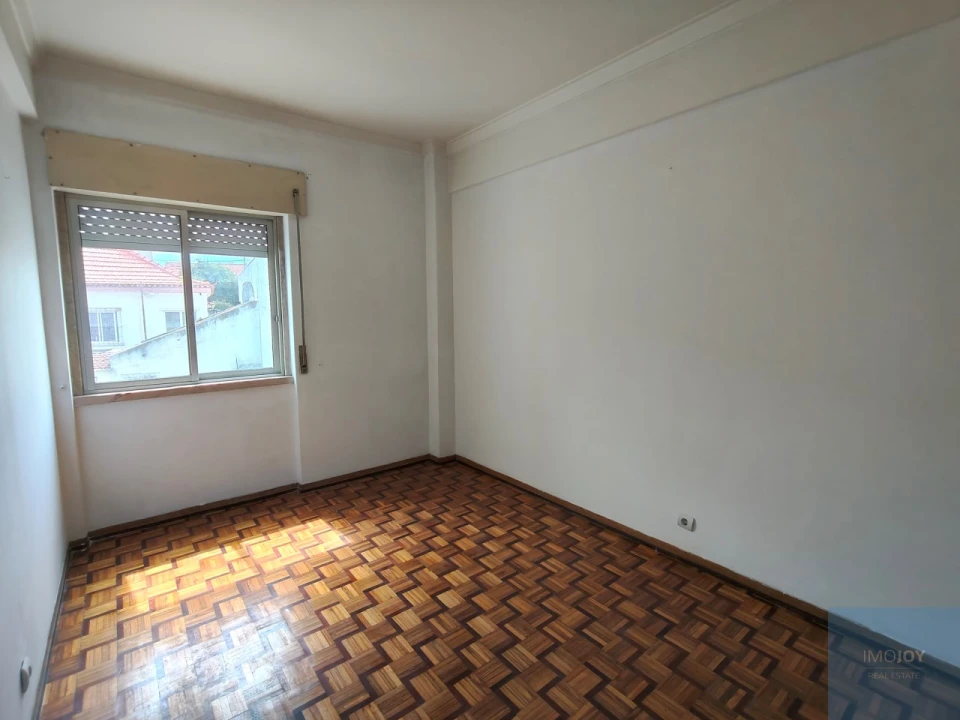 Apartamento T2 para Venda em Ramada e Caneças Foto 18