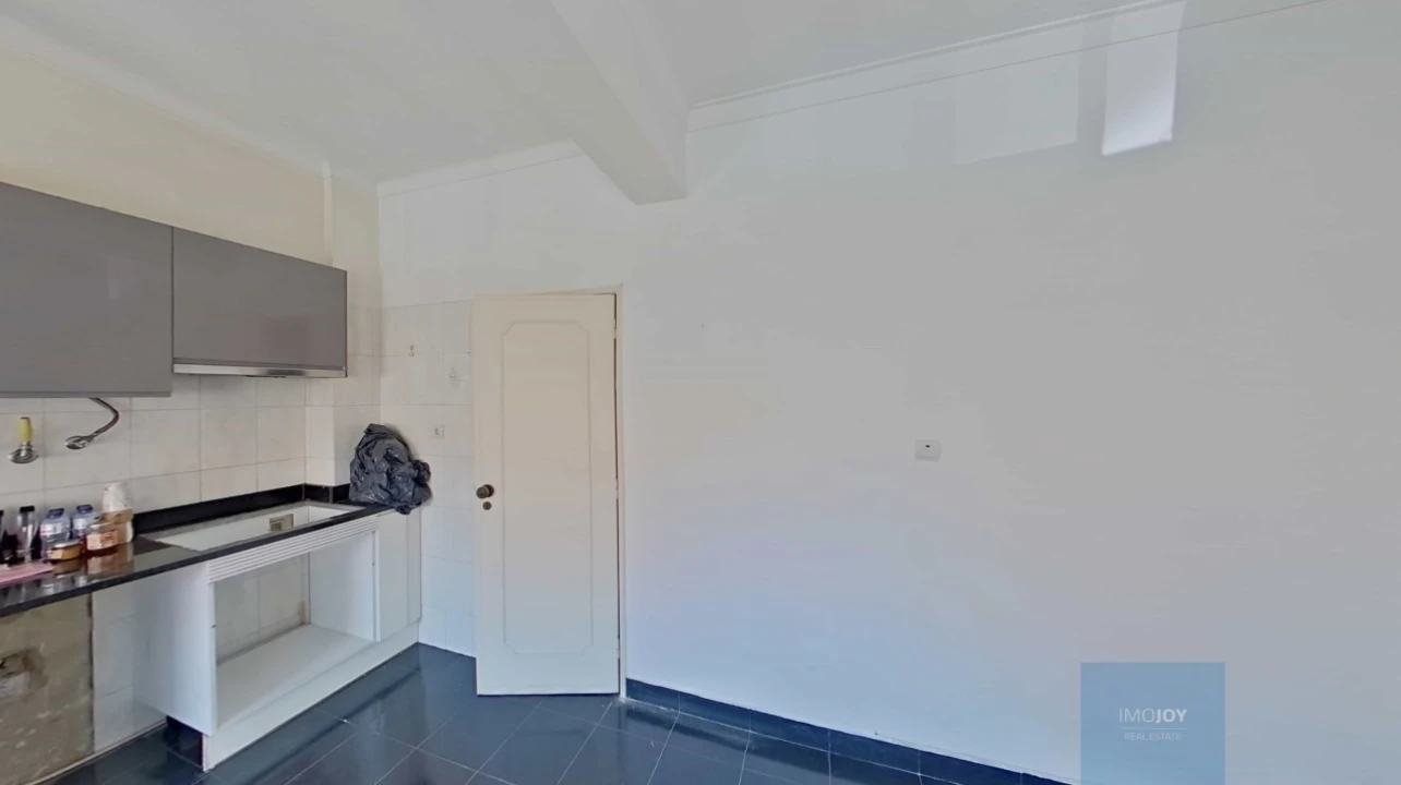 Apartamento T2 para Venda em Ramada e Caneças Foto 7