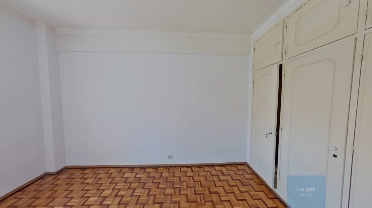 Apartamento T2 para Venda em Ramada e Caneças Foto 19
