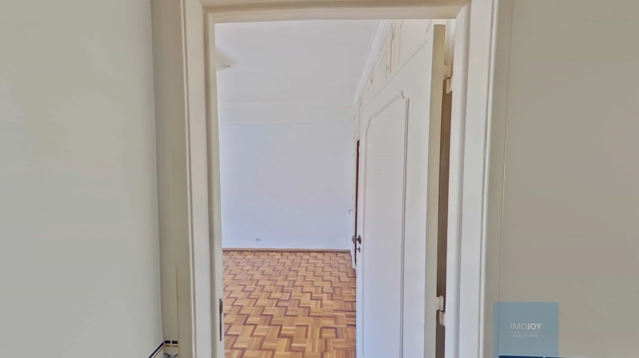 Apartamento T2 para Venda em Ramada e Caneças Foto 33