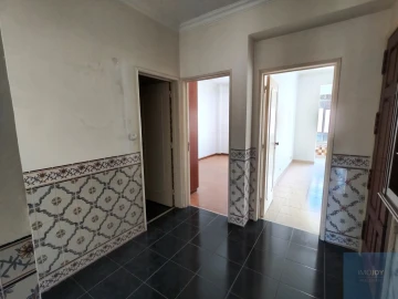 Apartamento T2 para Venda em Ramada e Caneças