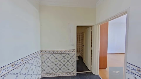 Apartamento T2 para Venda em Ramada e Caneças