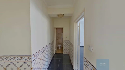 Apartamento T2 para Venda em Ramada e Caneças