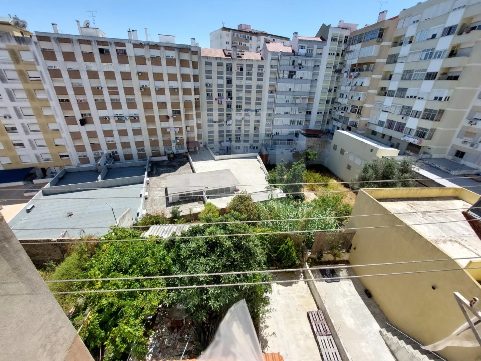 Prédio para Venda em Benfica Foto 12