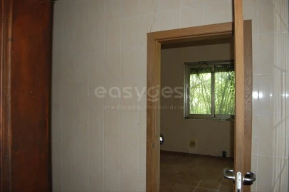 Negócio para Venda em Gandra e Taião
