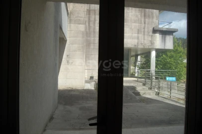 Negócio para Venda em Gandra e Taião