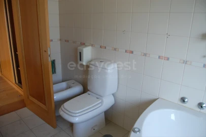 Negócio para Venda em Gandra e Taião