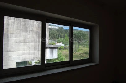 Negócio para Venda em Gandra e Taião