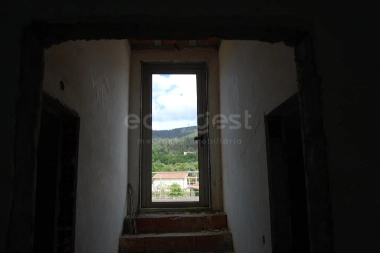 Negócio para Venda em Gandra e Taião Foto 63