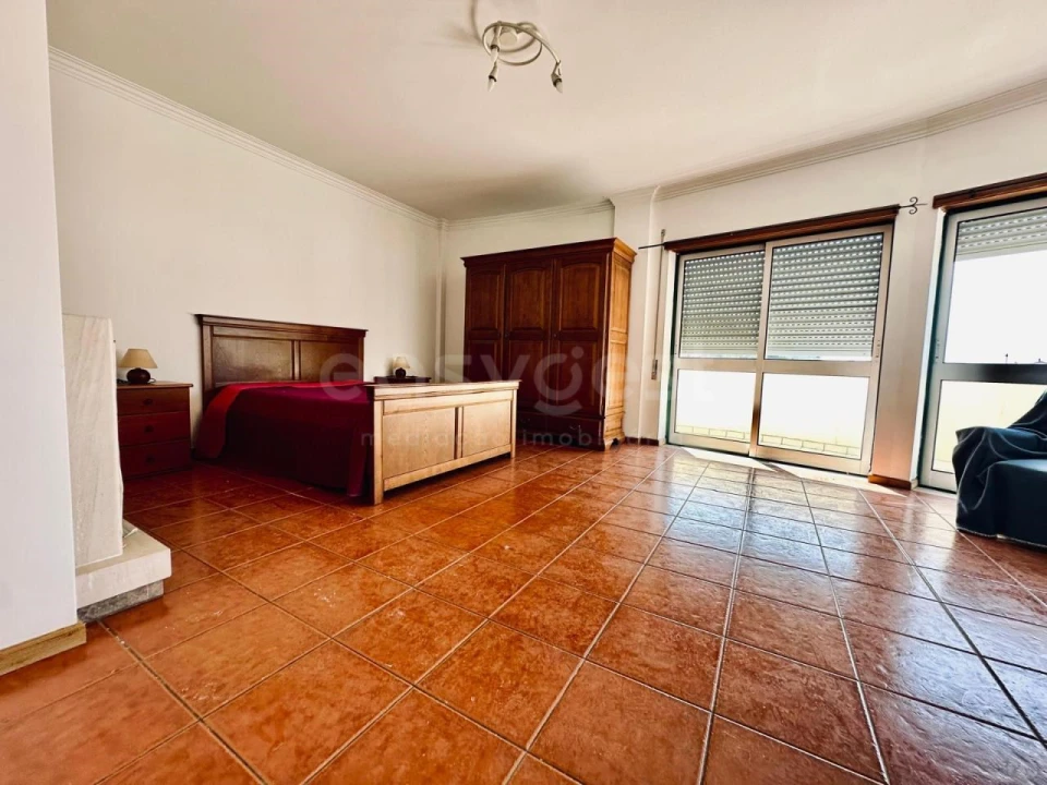 Apartamento T4 para Venda em Sé Nova, Santa Cruz, Almedina e São Bartolomeu Foto 4
