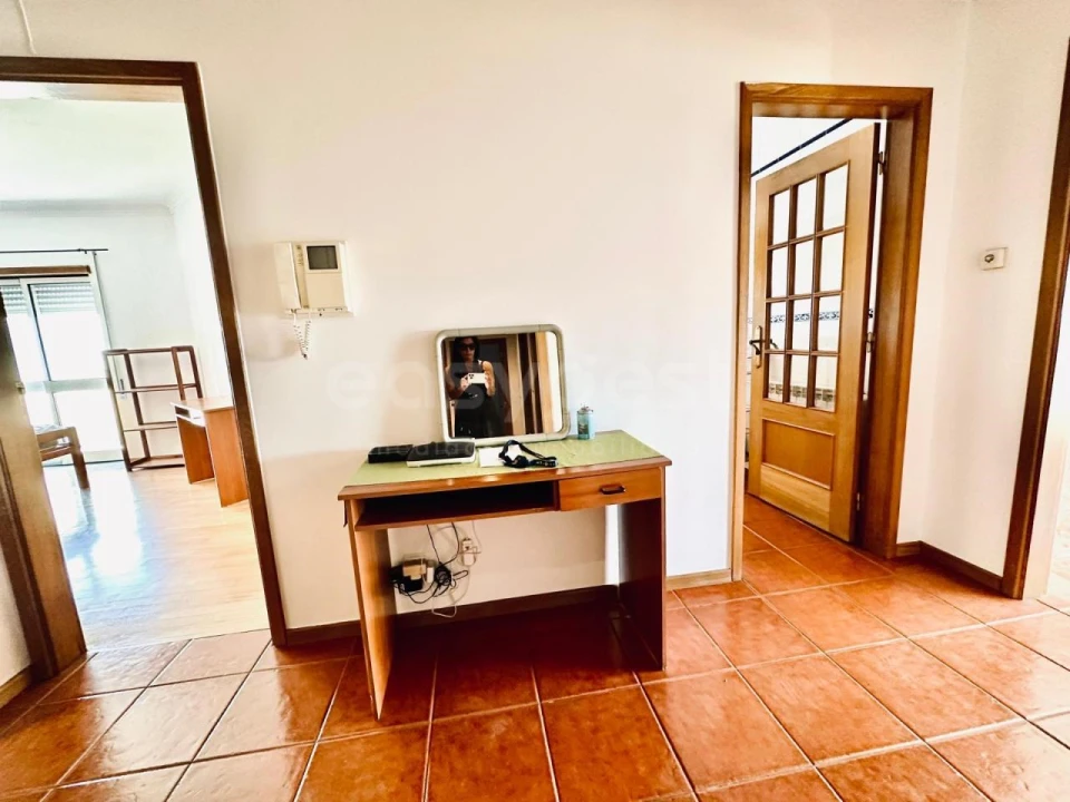 Apartamento T4 para Venda em Sé Nova, Santa Cruz, Almedina e São Bartolomeu Foto 9