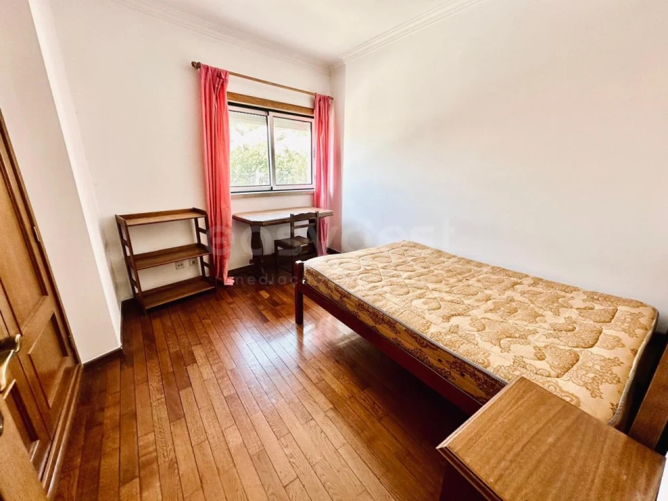 Apartamento T4 para Venda em Sé Nova, Santa Cruz, Almedina e São Bartolomeu Foto 15