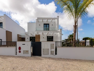 Moradia T3 para Venda em Quarteira