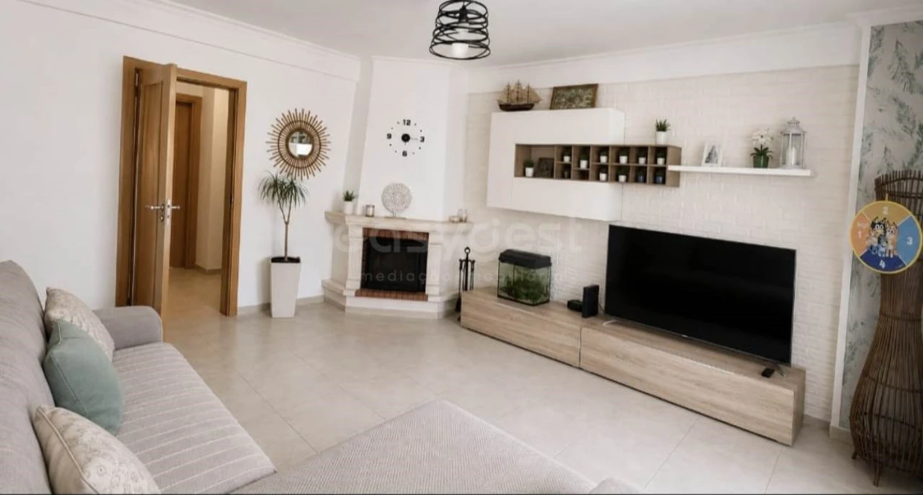 Apartamento T2 para Venda em Santa Maria do Castelo e Santiago e Santa Susana Foto 3